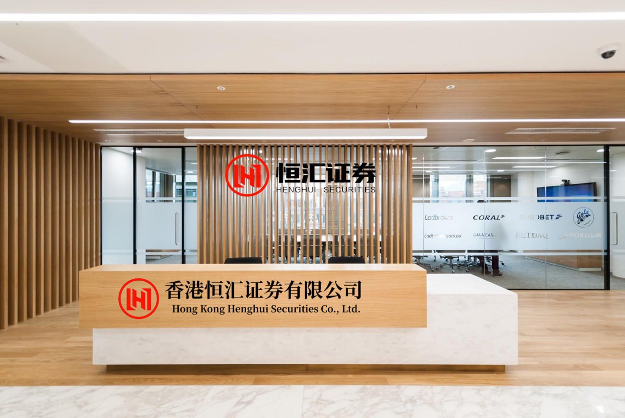 51策略 赵勇罕见发火，吴梦洁受伤，唐欣替补惊艳！中国女排3